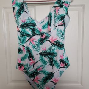 super cute swim suit